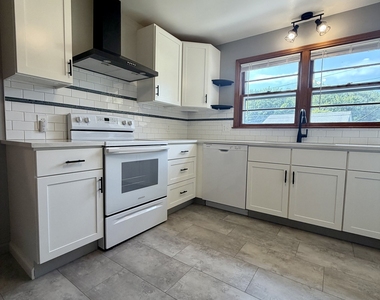 110 Collett Street - Photo Thumbnail 5