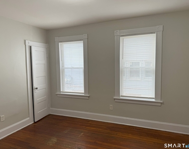 111 Smith Street - Photo Thumbnail 7