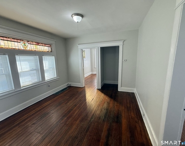 111 Smith Street - Photo Thumbnail 12