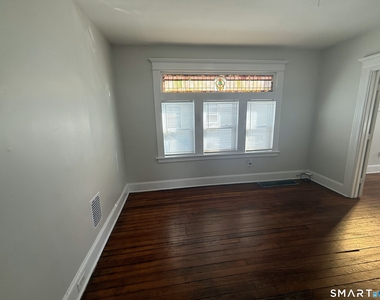 111 Smith Street - Photo Thumbnail 13