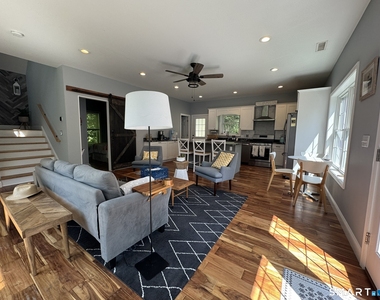 55 Circle Drive - Photo Thumbnail 8