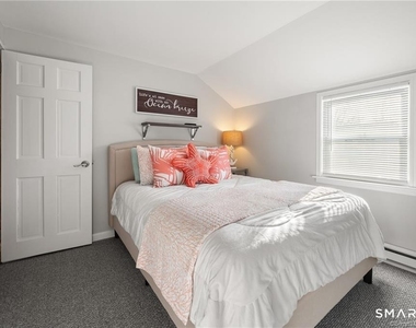 121 Shore Road - Photo Thumbnail 20