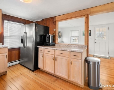 121 Shore Road - Photo Thumbnail 10