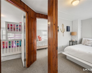 121 Shore Road - Photo Thumbnail 15