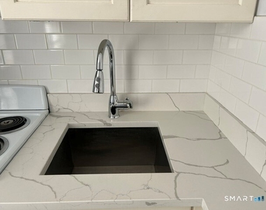 84 West Avenue - Photo Thumbnail 4