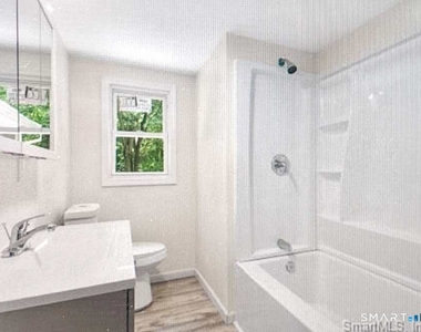 303 Bunker Hill Avenue - Photo Thumbnail 5