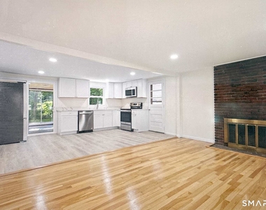 303 Bunker Hill Avenue - Photo Thumbnail 2