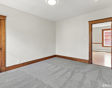 126 Booth Street - Photo Thumbnail 14