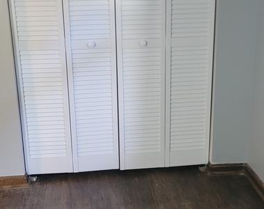 883 Rubber Avenue - Photo Thumbnail 15