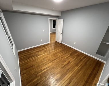 39 Lander Street - Photo Thumbnail 10