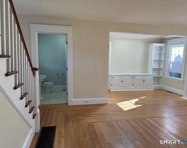 111 Russell Street - Photo Thumbnail 5