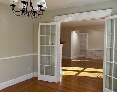111 Russell Street - Photo Thumbnail 9