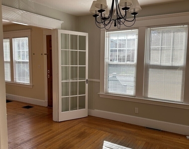 111 Russell Street - Photo Thumbnail 6