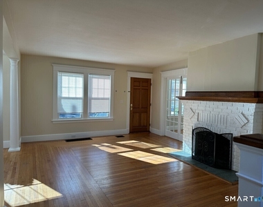 111 Russell Street - Photo Thumbnail 3