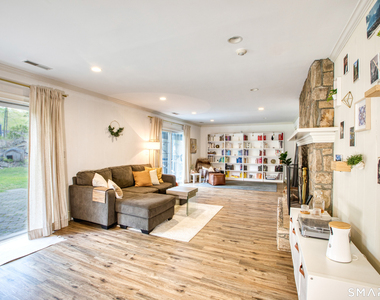 119 Dundee Road - Photo Thumbnail 5