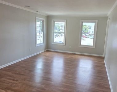 736 Savin Avenue - Photo Thumbnail 5