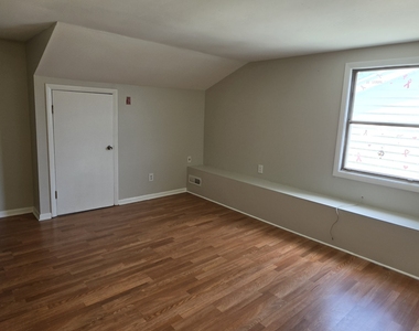 736 Savin Avenue - Photo Thumbnail 12