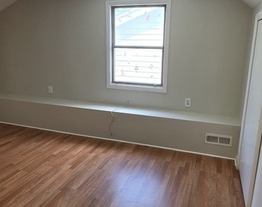 736 Savin Avenue - Photo Thumbnail 14