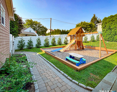 120 Pilgrim Drive - Photo Thumbnail 28