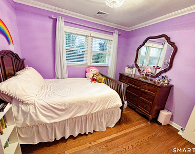 120 Pilgrim Drive - Photo Thumbnail 12