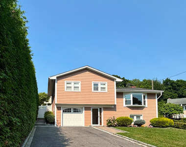 120 Pilgrim Drive - Photo Thumbnail 2