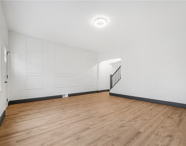 4706 Lorigan St - Photo Thumbnail 10
