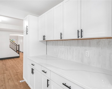 4706 Lorigan St - Photo Thumbnail 9