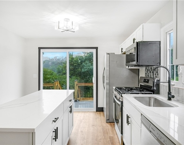 4706 Lorigan St - Photo Thumbnail 6