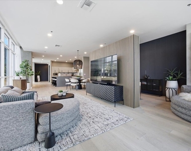 4575 Dean Martin Drive - Photo Thumbnail 4