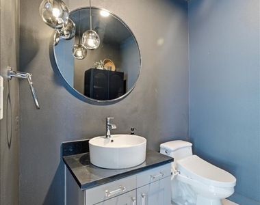 4575 Dean Martin Drive - Photo Thumbnail 33