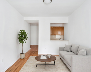 920 Riverside Drive - Photo Thumbnail 2