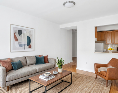 920 Riverside Drive - Photo Thumbnail 1