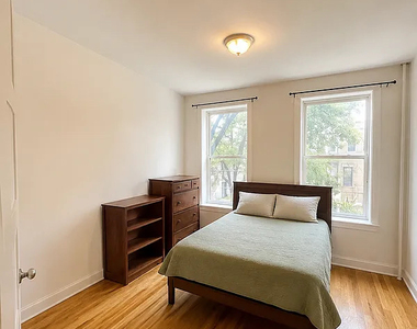 901 St Johns Place - Photo Thumbnail 1