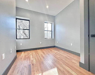 1360 Herkimer Street - Photo Thumbnail 4