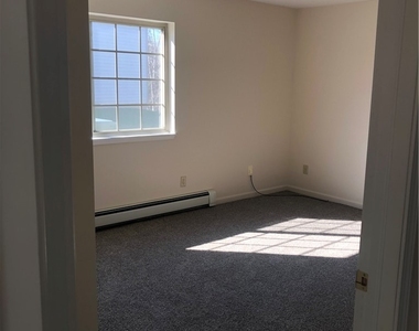 5816 Stonegate Heights Drive - Photo Thumbnail 7