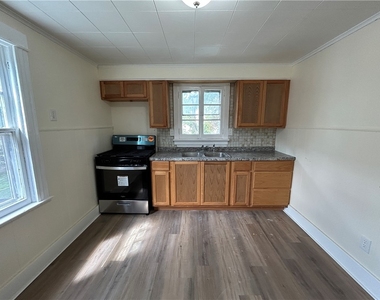 42 Villa St - Photo Thumbnail 12