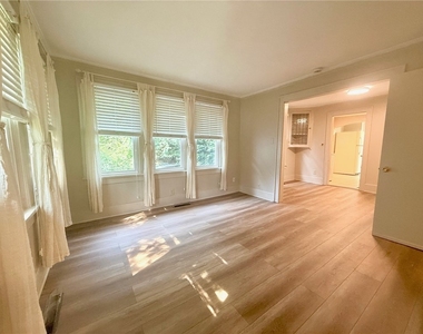 5156 Saint Paul Boulevard - Photo Thumbnail 21