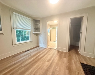 5156 Saint Paul Boulevard - Photo Thumbnail 12