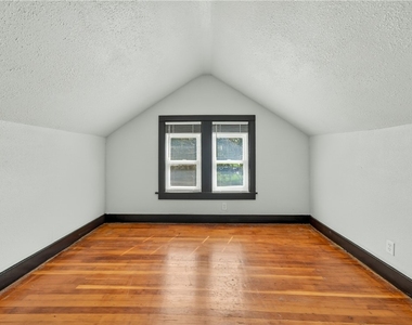 81 Baier Drive - Photo Thumbnail 21