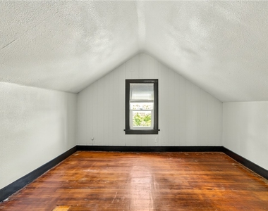 81 Baier Drive - Photo Thumbnail 19