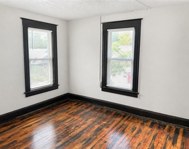 115 Mohawk Street - Photo Thumbnail 5