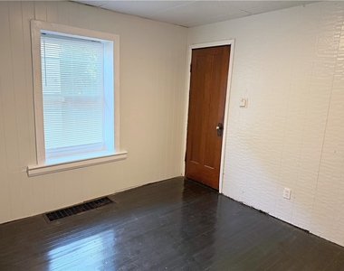 158 Mohawk Street - Photo Thumbnail 4