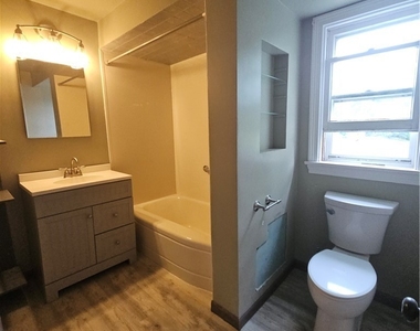 3663 Seneca Street - Photo Thumbnail 4