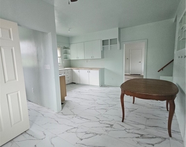 3663 Seneca Street - Photo Thumbnail 2