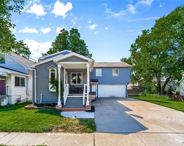 114 Flohr Avenue - Photo Thumbnail 1