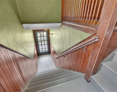 2206 Main Street - Photo Thumbnail 3