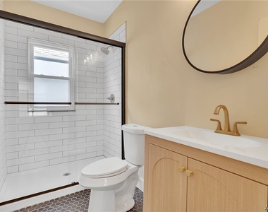 2206 Main Street - Photo Thumbnail 22