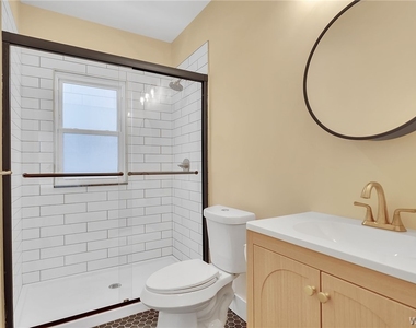 2206 Main Street - Photo Thumbnail 21