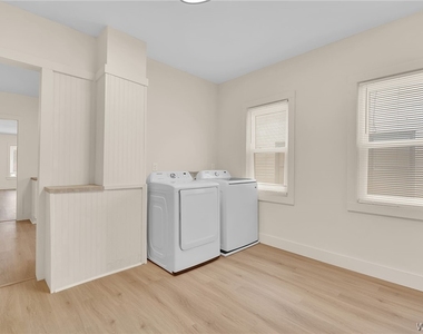 2206 Main Street - Photo Thumbnail 25