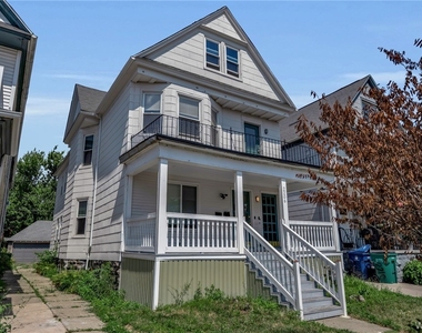 2206 Main Street - Photo Thumbnail 1